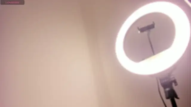 Marilyndackaria  online show from April 23, 2026, 12:04 pm