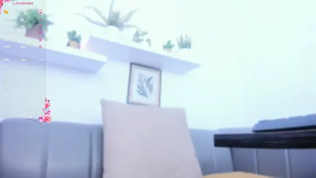 Snapshot of Amira_Alzahra chatting on May 19, 2026, 5:19 pm Amira Alzahra online show from May 19, 2026, 5:19 pm