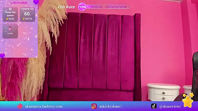 Snapshot of mitzukywinteer chatting on June 6, 2026, 8:13 pm mitzukywinteer online show from June 6, 2026, 8:13 pm