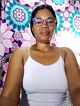 Snapshot of Yandris_1212 chatting on April 28, 2026, 1:05 pm Yandris 1212 online show from April 28, 2026, 1:05 pm