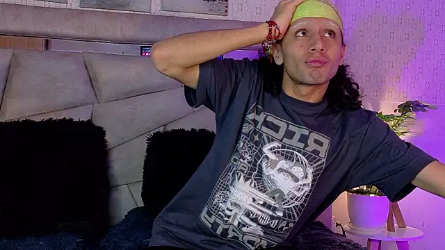 4L3JX online show from February 5, 2026, 12:43 pm