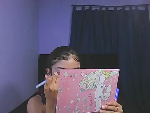 Helena-Paola online show from February 17, 2026, 11:33 pm