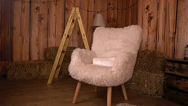 SweetRossie online show from March 5, 2026, 1:07 pm