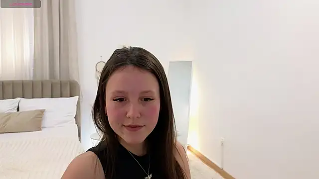 Miss sindy11 online show from February 16, 2026, 10:22 am