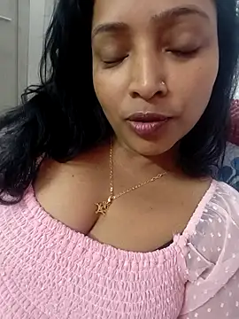 Hot-Tinaa online show from February 19, 2026, 1:45 am