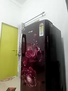 Hot-Tinaa online show from February 25, 2026, 1:37 am