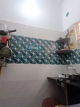 Hot-Tinaa online show from March 18, 2026, 3:42 am