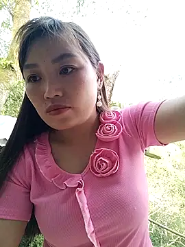 lia-coy online show from April 10, 2026, 12:27 am