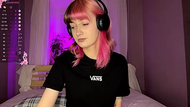 Dina Cams online show from February 28, 2026, 3:46 pm