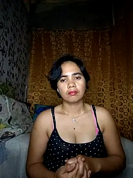 LoveSammantha24xxx online show from March 17, 2026, 4:39 am