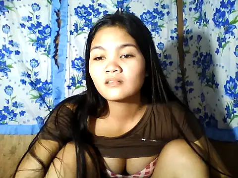 Snapshot of PinaySkinnyJust18 chatting on April 28, 2026, 2:27 am PinaySkinnyJust18 online show from April 28, 2026, 2:27 am