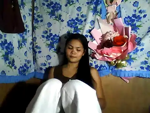 Snapshot of PinaySkinnyJust18 chatting on May 21, 2026, 10:22 am PinaySkinnyJust18 online show from May 21, 2026, 10:22 am