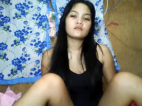 Snapshot of PinaySkinnyJust18 chatting on May 31, 2026, 10:00 pm PinaySkinnyJust18 online show from May 31, 2026, 10:00 pm