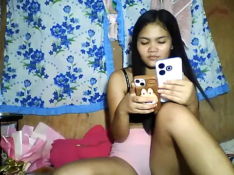 Snapshot of PinaySkinnyJust18 chatting on June 3, 2026, 10:29 am PinaySkinnyJust18 online show from June 3, 2026, 10:29 am