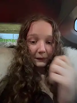 Snapshot of outside_rosy chatting on March 2, 2026, 3:41 pm outside rosy online show from March 2, 2026, 3:41 pm