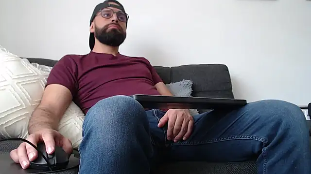 Snapshot of SpermsBank chatting on January 19, 2026, 4:33 pm SpermsBank online show from January 19, 2026, 4:33 pm