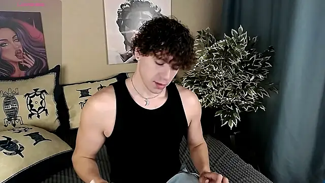 TylerGibson online show from May 17, 2026, 5:05 am