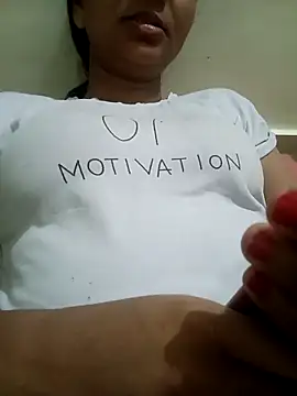 Prajakta123 online show from February 14, 2026, 5:32 pm