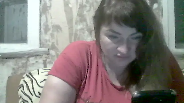Snapshot of AllinaKis chatting on June 13, 2026, 9:24 pm AllinaKis online show from June 13, 2026, 9:24 pm