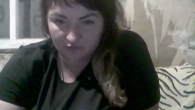 Snapshot of AllinaKis chatting on June 14, 2026, 7:05 pm AllinaKis online show from June 14, 2026, 7:05 pm