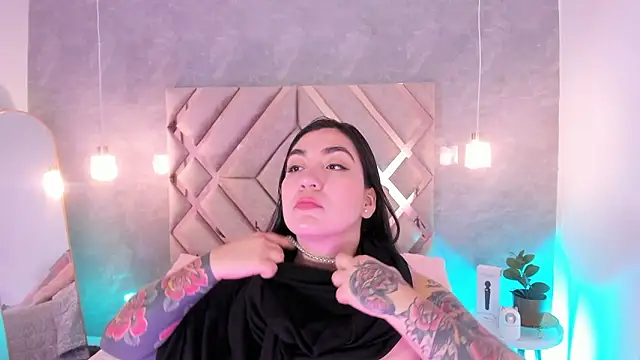 Snapshot of KathiaJenner chatting on February 20, 2026, 12:05 pm KathiaJenner online show from February 20, 2026, 12:05 pm