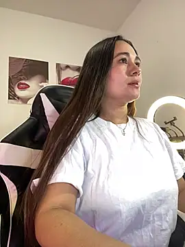 Snapshot of saray_mendozaa chatting on June 7, 2026, 8:01 pm saray mendozaa online show from June 7, 2026, 8:01 pm