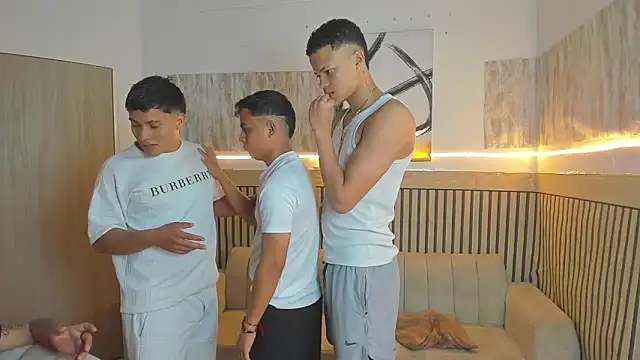 friendslikeplay online show from March 4, 2026, 5:46 am