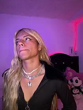 andyy x online show from March 7, 2026, 8:17 pm