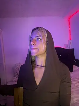 andyy x online show from April 18, 2026, 12:03 am