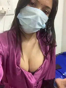 hotpooja1 online show from February 11, 2026, 10:15 pm