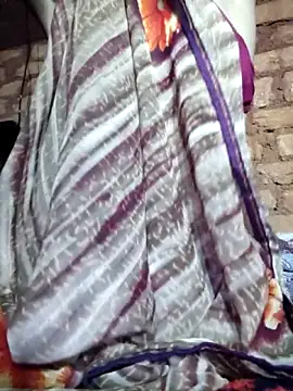 Juli cut online show from March 7, 2026, 4:48 pm