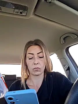 dewimp1 online show from April 12, 2026, 7:57 am