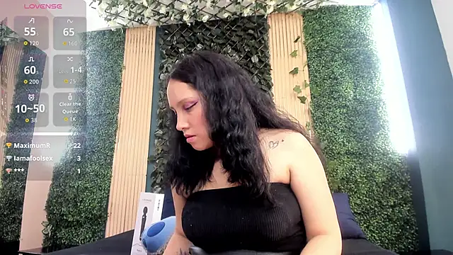 Snapshot of AmberAddamss chatting on January 31, 2026, 7:11 pm AmberAddamss online show from January 31, 2026, 7:11 pm