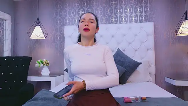 RoxanaAngel online show from February 8, 2026, 11:13 am