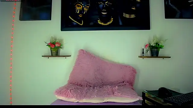 Tatoo Noah online show from February 21, 2026, 9:05 pm