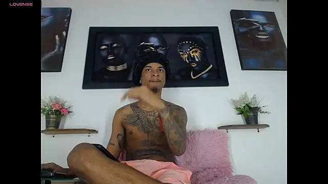 Tatoo Noah online show from April 12, 2026, 1:16 pm