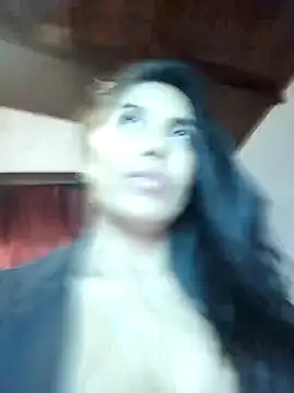 LizaLorini online show from April 19, 2026, 4:23 am