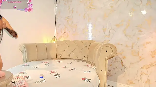 tifanibrown online show from February 5, 2026, 1:16 pm