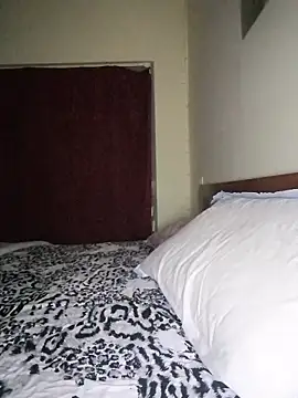 Madalin1bi1 online show from February 18, 2026, 8:49 pm