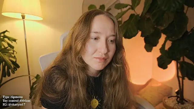 Snapshot of Scarlett_NoirMuse chatting on February 1, 2026, 11:36 pm Scarlett NoirMuse online show from February 1, 2026, 11:36 pm