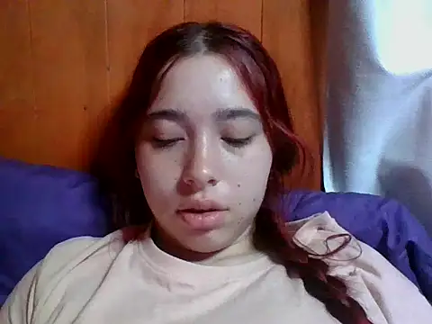 Snapshot of Anni_000 chatting on March 7, 2026, 11:18 am Anni 000 online show from March 7, 2026, 11:18 am