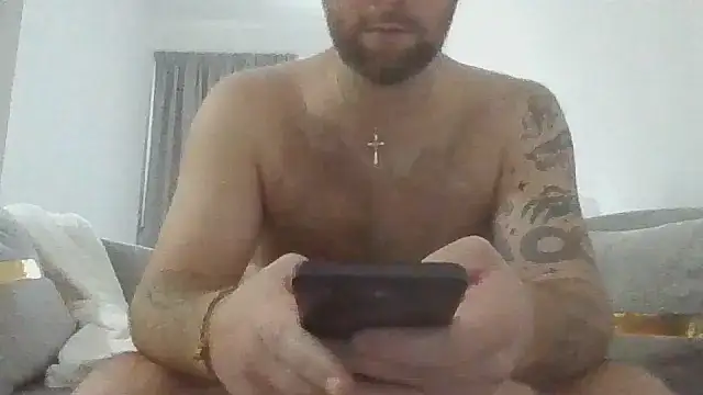 Maxxlopezz online show from January 18, 2026, 8:51 am