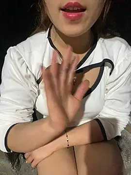 Snapshot of Lonasex99 chatting on February 13, 2026, 12:56 pm Lonasex99 online show from February 13, 2026, 12:56 pm