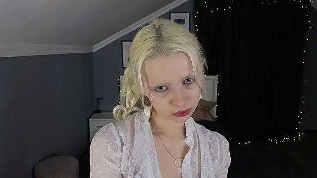 Snapshot of Naomi_Demio chatting on February 19, 2026, 9:16 am Naomi Demio online show from February 19, 2026, 9:16 am