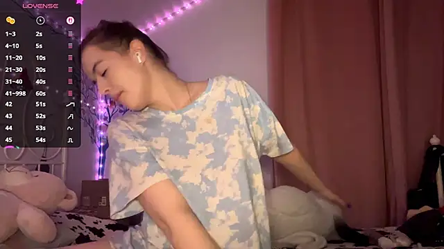 MistressBabe online show from April 14, 2026, 5:30 pm