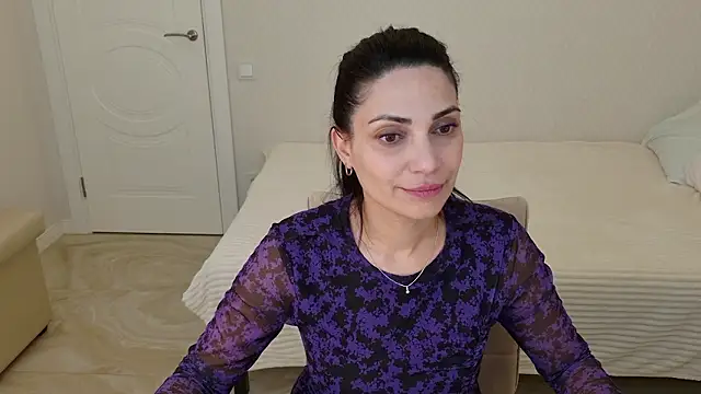 LovelyBeatrice online show from March 6, 2026, 11:06 am