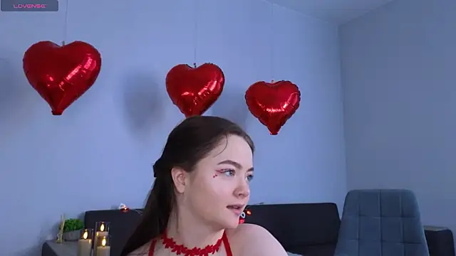 MillaKowal online show from February 14, 2026, 6:32 am