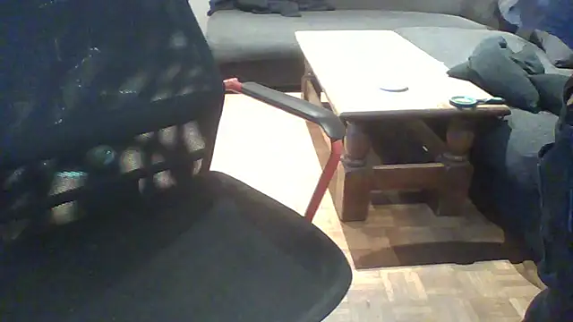 Snapshot of ludowrss chatting on April 4, 2026, 2:54 am ludowrss online show from April 4, 2026, 2:54 am