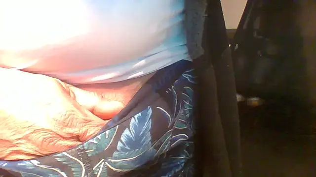 Snapshot of ludowrss chatting on April 11, 2026, 3:11 am ludowrss online show from April 11, 2026, 3:11 am