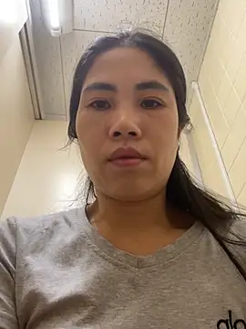 Snapshot of Keola_kwad chatting on February 10, 2026, 11:31 pm Keola kwad online show from February 10, 2026, 11:31 pm